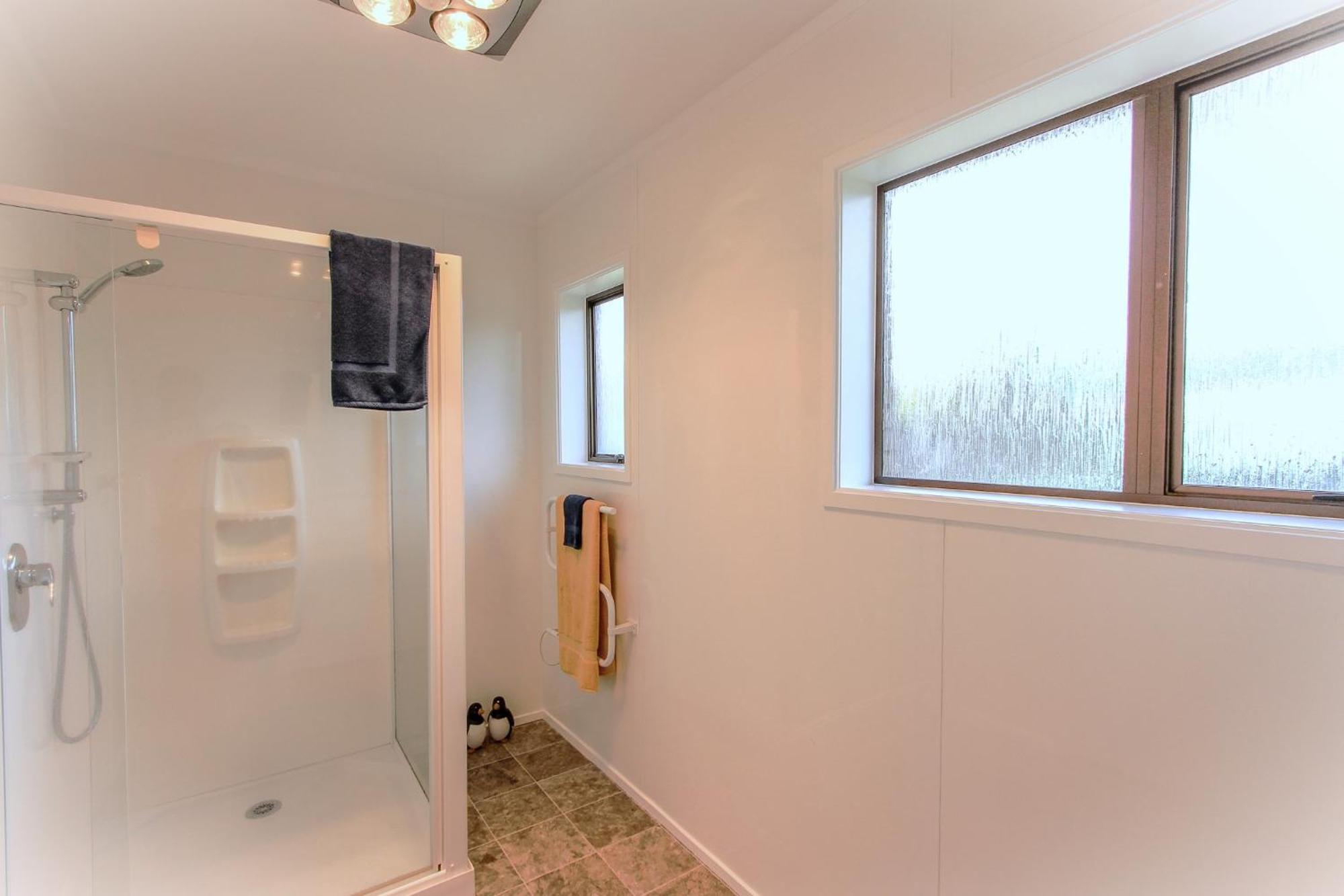 Spacious Retreat With Mountain View Rotorua Ngoại thất bức ảnh