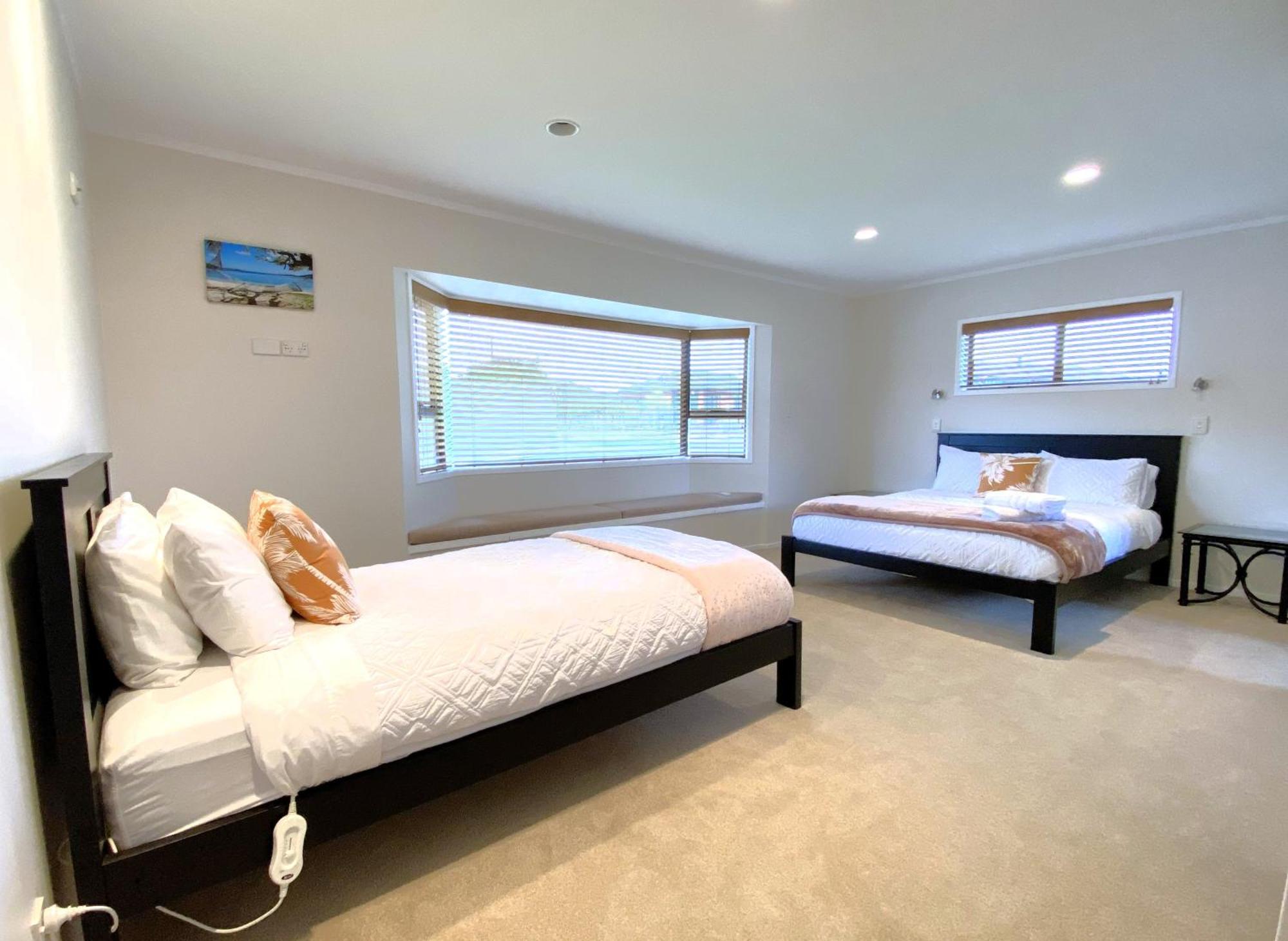 Spacious Retreat With Mountain View Rotorua Ngoại thất bức ảnh